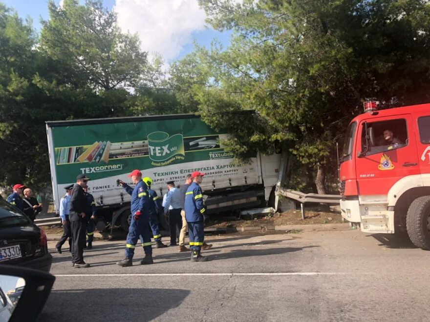 Κίνηση τώρα: Χάος από το μποτιλιάρισμα στον Κηφισό - Φορτηγό πέρασε στο αντίθετο ρεύμα