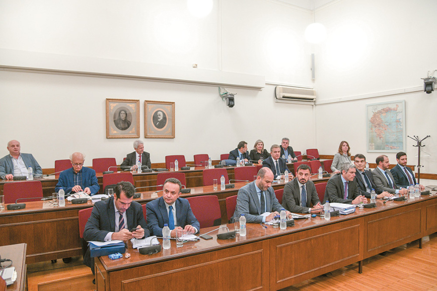 Κατάθεση Φρουζή στη Βουλή: Βόλτες στην «Αυγή»  και την Κουμουνδούρου και δωράκια  ΣΥΡΙΖΑ στη Novartis