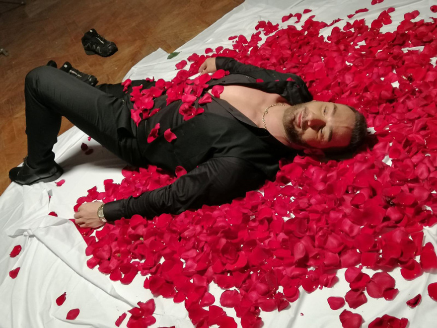 Μετά το Μαγκάβα Τουτ που έγινε challenge, ο Νίκος Κοκλώνης επέστρεψε με νέο ντουέτο έκπληξη!