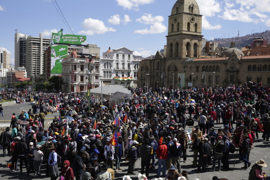 Βολιβία: Νέες συγκρούσεις με την αστυνομία - Οι «κοκαλέρος» ζητούν την παραίτηση της Άνιες