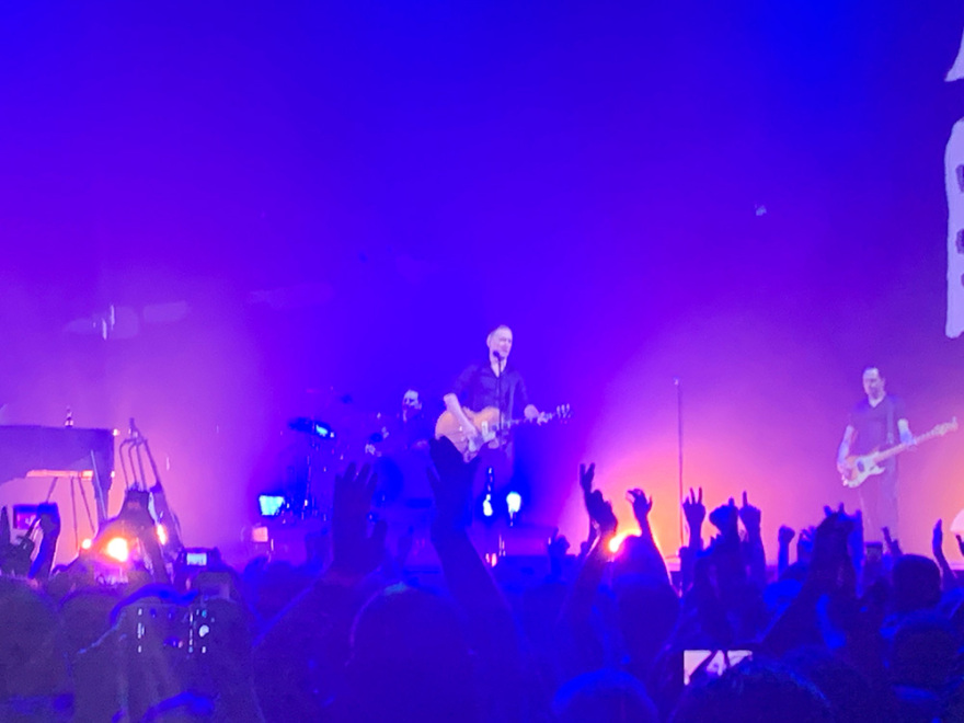 Ο Μπράιαν Άνταμς ταρακούνησε το ΟΑΚΑ: Greeks wanna rock