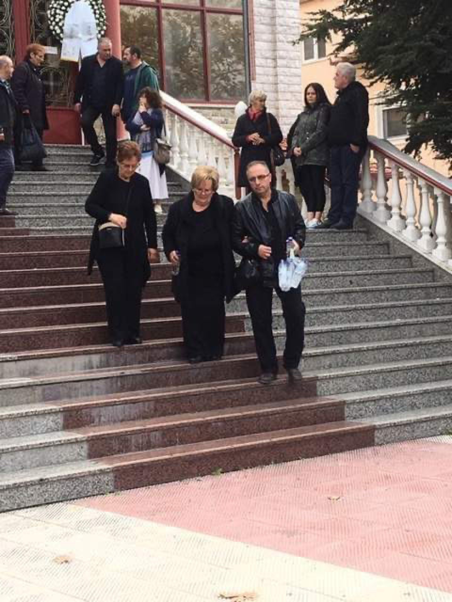 Κατερίνη: «Ράγισαν και οι πέτρες» στην κηδεία της Μαρίας – Ιωάννας και της μητέρας της 