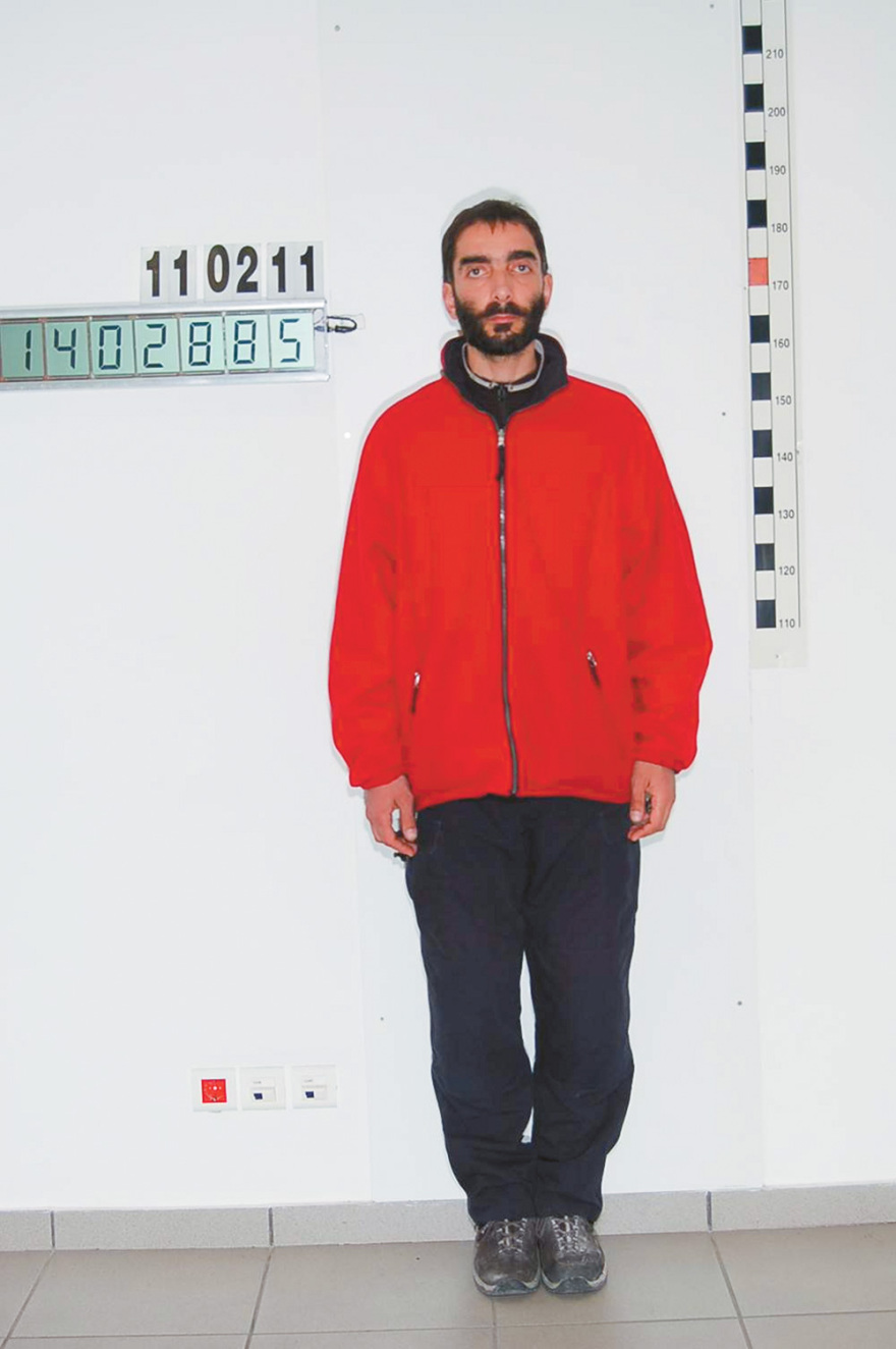 Επαναστατική Αυτοάμυνα: Στρατός μπαχαλάκηδων και «εθελοντών» από το Κονγκό