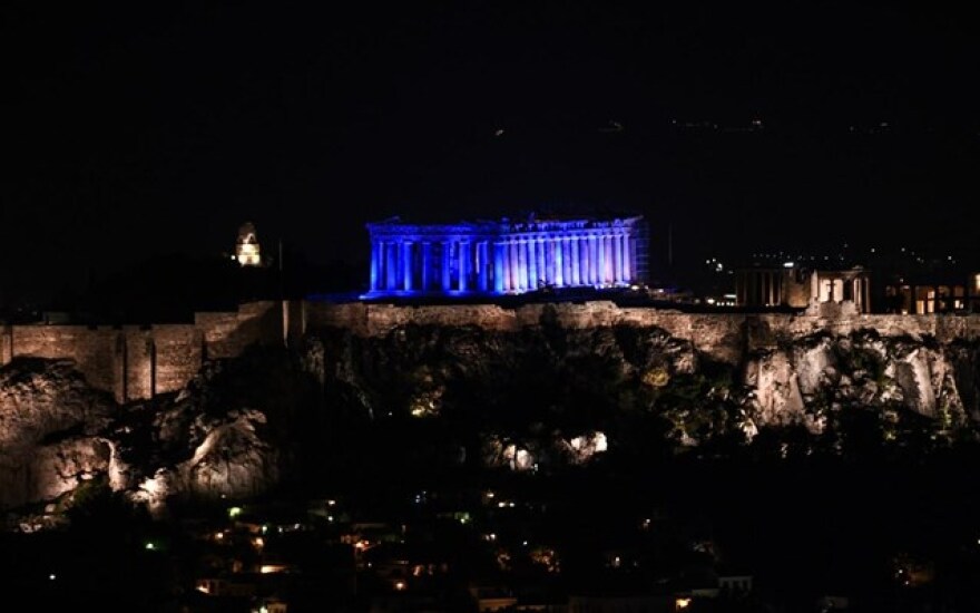 Ακρόπολη: Φωτίζεται σήμερα με το μπλε χρώμα της UNICEF