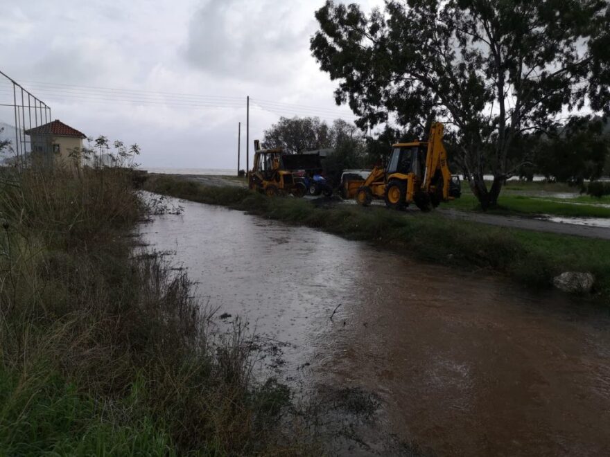 Καιρός: «Πνίγηκαν» Πελοπόννησος και Δυτική Ελλάδα - Έρχεται και στην Αττική η κακοκαιρία