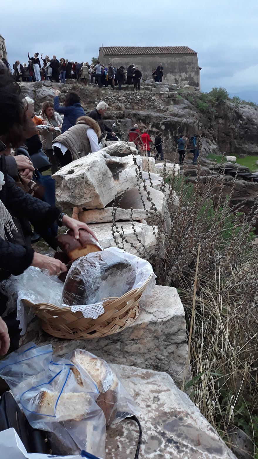 Ελευσίνα: Ο κορωνοϊός «νίκησε» τη θεά Δήμητρα…  ακόμη και την Παναγία