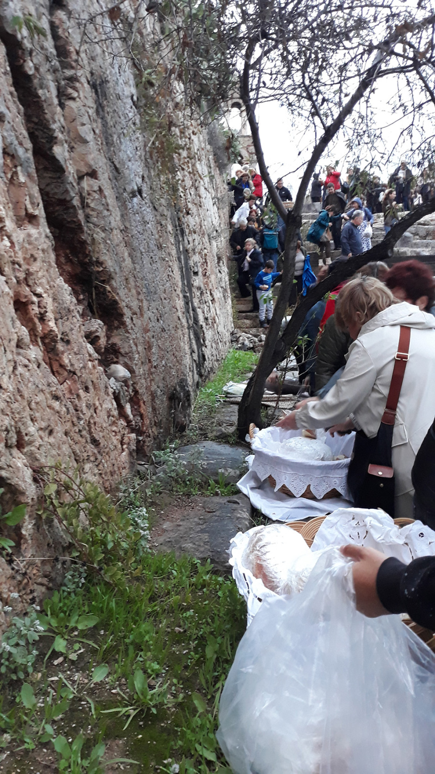 Ελευσίνα: Ο κορωνοϊός «νίκησε» τη θεά Δήμητρα…  ακόμη και την Παναγία