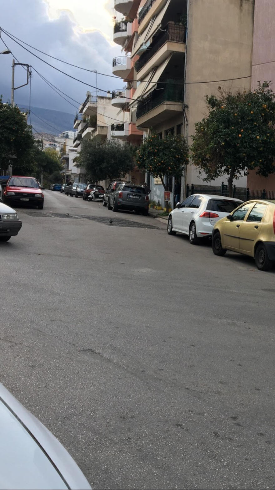 Βύρωνας: Δείτε το σημείο όπου η τρίχρονη έφυγε από τον παιδικό σταθμό και βγήκε στον δρόμο