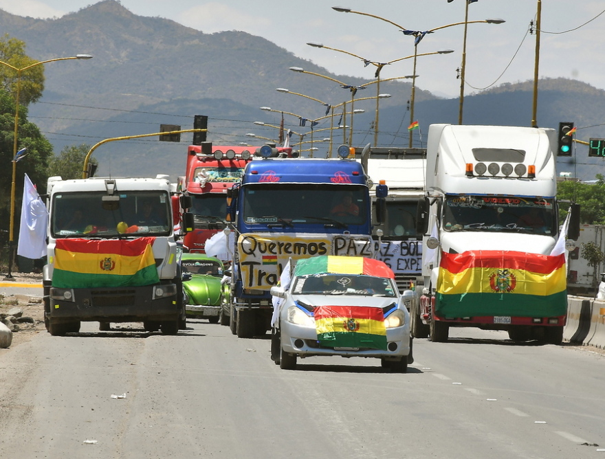 Νέα επεισόδια στη Βολιβία: Διαδήλωση με τα πέντε φέρετρα των νεκρών της Τρίτης