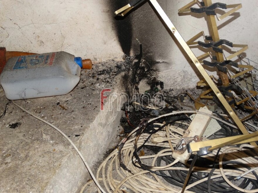 Τρόμος στη Λήμνο: Κεραυνός άνοιξε τρύπα στην οροφή σπιτιού