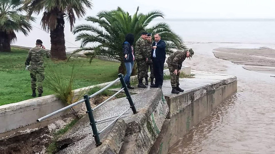 Δήμαρχος Θάσου στον ΘΕΜΑ 104,6: Μεγάλες ζημιές σε δρόμους, γέφυρες, επιχειρήσεις από την κακοκαιρία