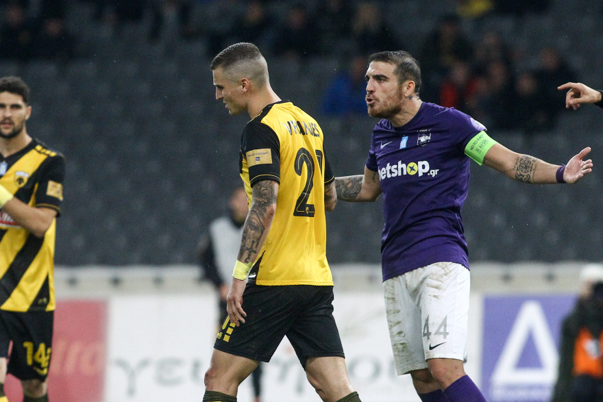 ΑΕΚ - Άρης: «Άναψαν τα αίματα» ανάμεσα στους παίκτες στη φάση του πέναλτι