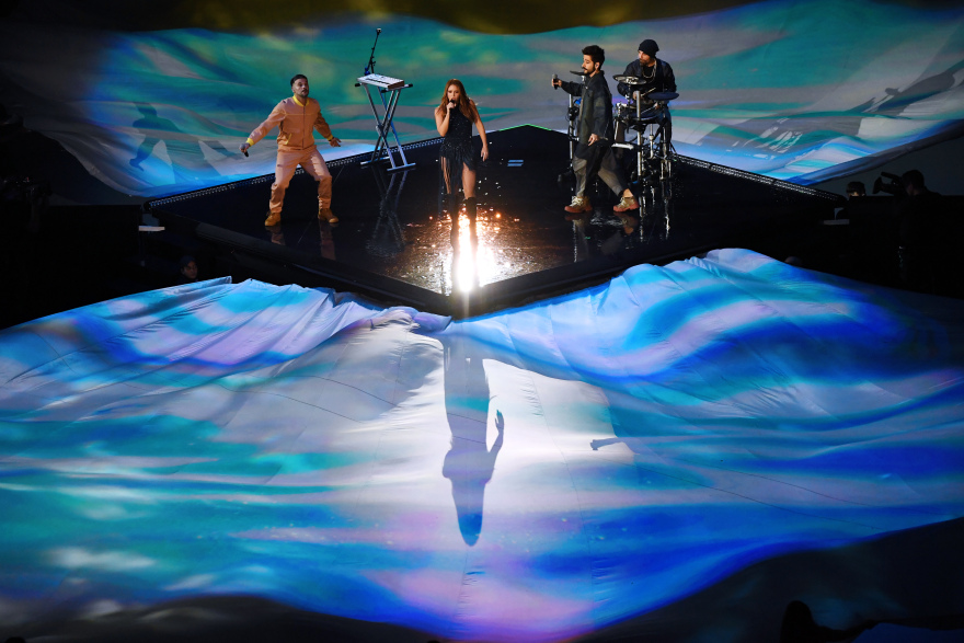 Μαδρίτη: Σακίρα... από τα παλιά σε «καυτό» σόου πριν τον τελικό του Davis Cup!