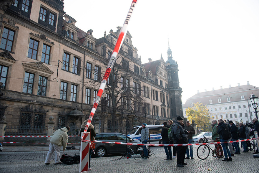 Δρέσδη: Άρπαξαν 1 δισ. από μουσείο! - Η μεγαλύτερη ληστεία όλων των εποχών