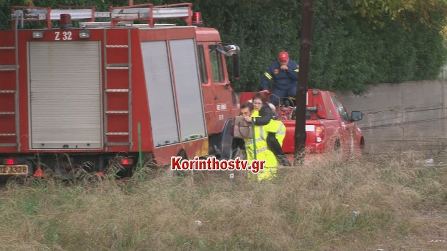 Κακοκαιρία «Γηρυόνης»: Σε 8 χλμ. τα μπάζα στην Αθηνών–Κορίνθου