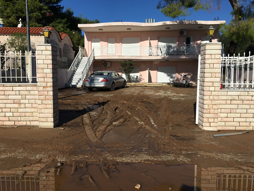 Κινέτα: «Ένα θαύμα μας έσωσε» - Κινδύνευσαν ζωές από το πέρασμα της κακοκαιρίας «Γηρυόνης»
