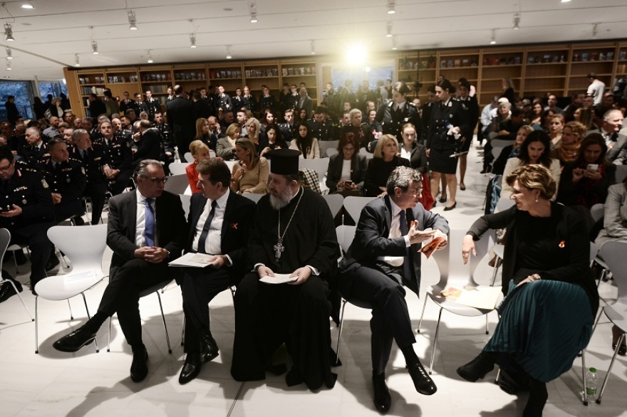 Παγκόσμια Ημέρα Εξάλειψης της Βίας κατά των Γυναικών: «Μπορεί να συμβεί σε κάθε οικογένεια»