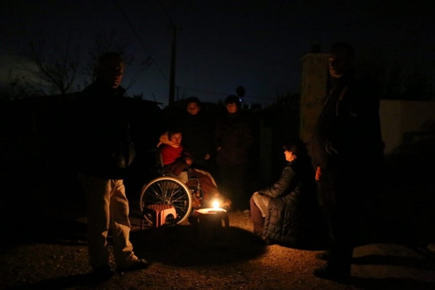 Σεισμός στην Αλβανία: Η ΕΜΑΚ στη μάχη για τη σωτηρία εγκλωβισμένων στα ερείπια - Δείτε βίντεο