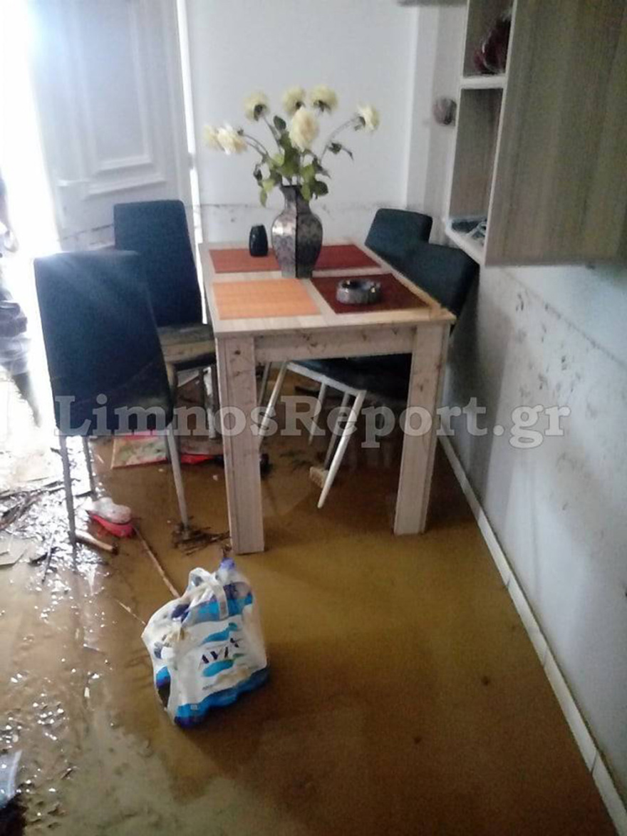 Κακοκαιρία «Γηρυόνης»: Χείμαρρος πέρασε μέσα από σπίτι και το κατάστρεψε στη Λήμνο
