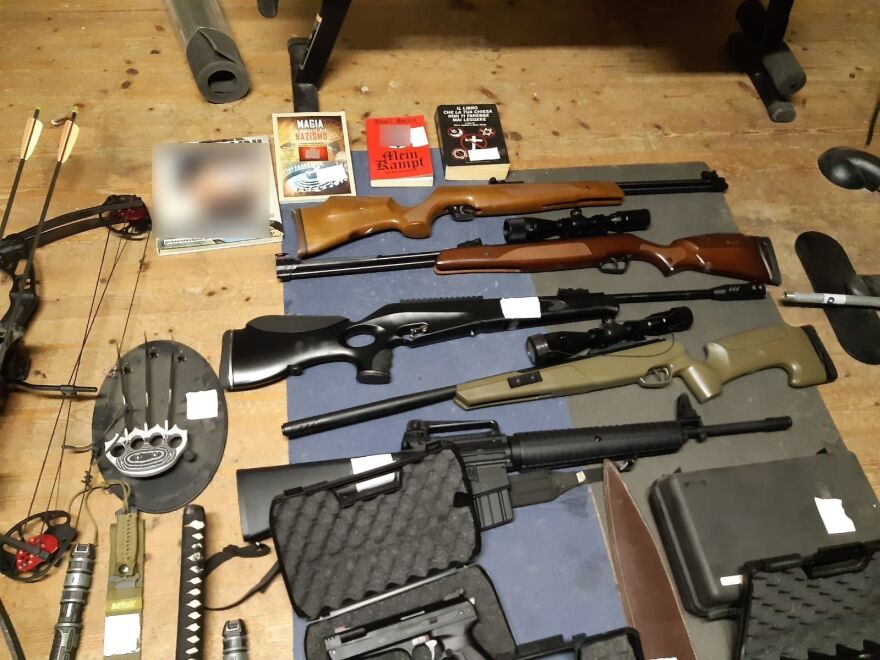 Ιταλία: Η αστυνομία εξάρθρωσε ένοπλη φιλοναζιστική ομάδα 