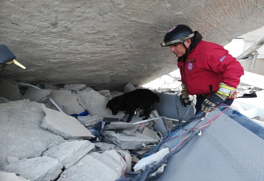 Σεισμός στην Αλβανία: «Φώναζαν Ελλάδα ευχαριστώ» λέει διασώστης