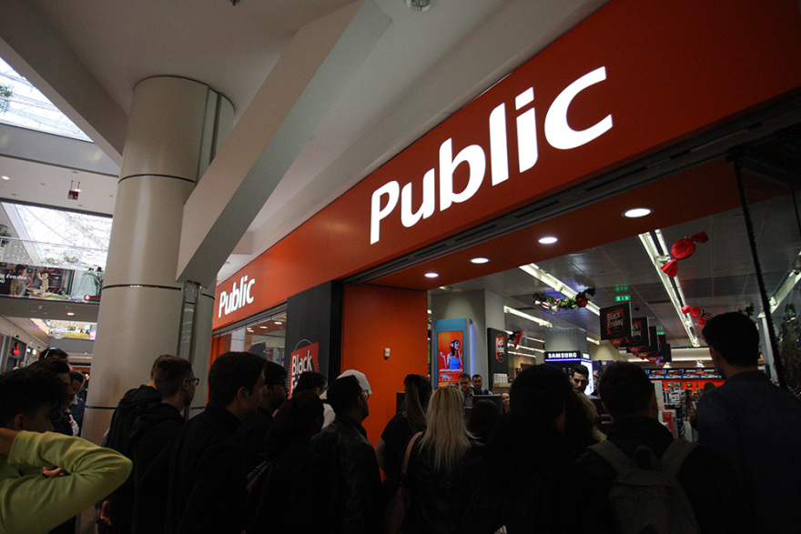Αυτές είναι οι προσφορές του PUBLIC για τη BLACK FRIDAY