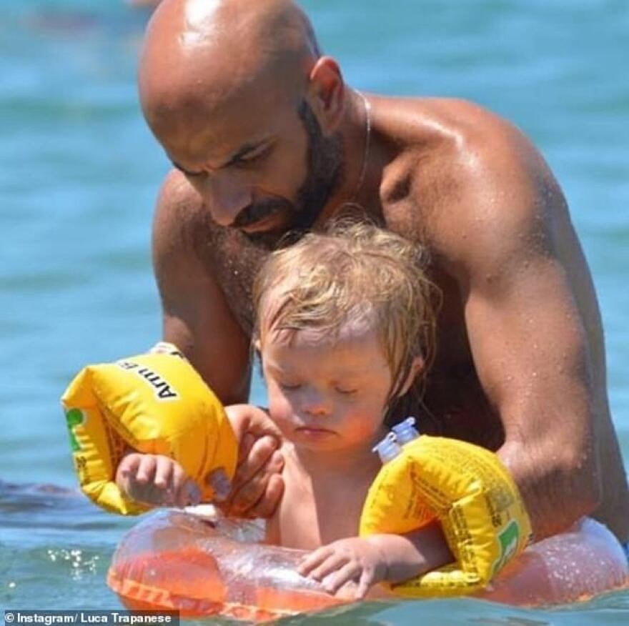 Ιταλία: 41χρονος υιοθέτησε κοριτσάκι με σύνδρομο Down αφού το είχαν απορρίψει 20 οικογένειες