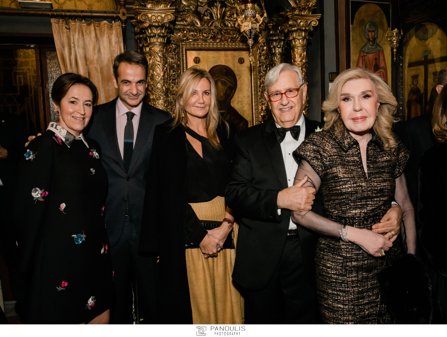 Ο λαμπερός γάμος της κόρης του Κώστα Καίσαρη σε 20 φωτογραφίες