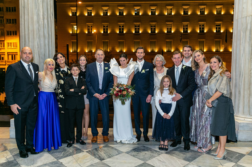 Ο λαμπερός γάμος της κόρης του Κώστα Καίσαρη σε 20 φωτογραφίες