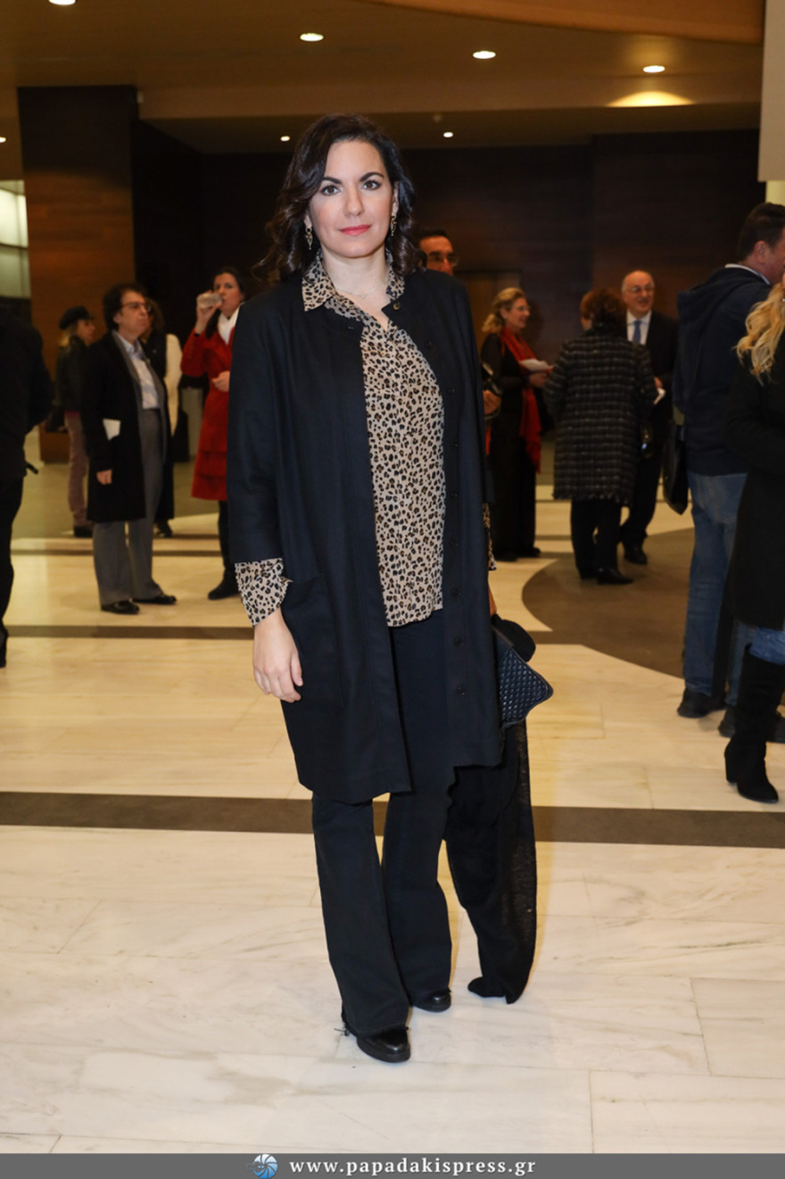 Λαμπερές παρουσίες στην επίσημη πρεμιέρα της Μιμής Ντενίση 