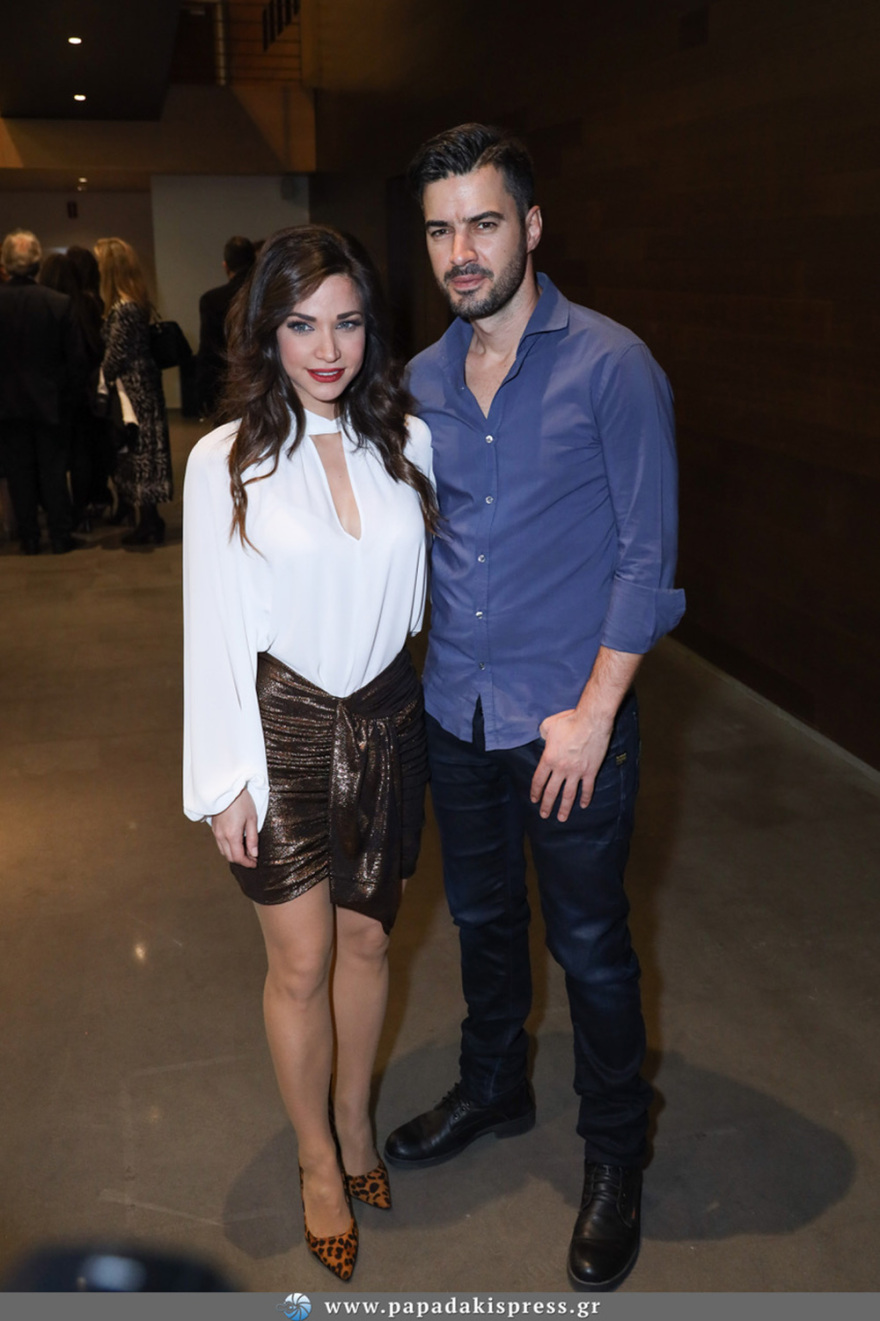 Λαμπερές παρουσίες στην επίσημη πρεμιέρα της Μιμής Ντενίση 