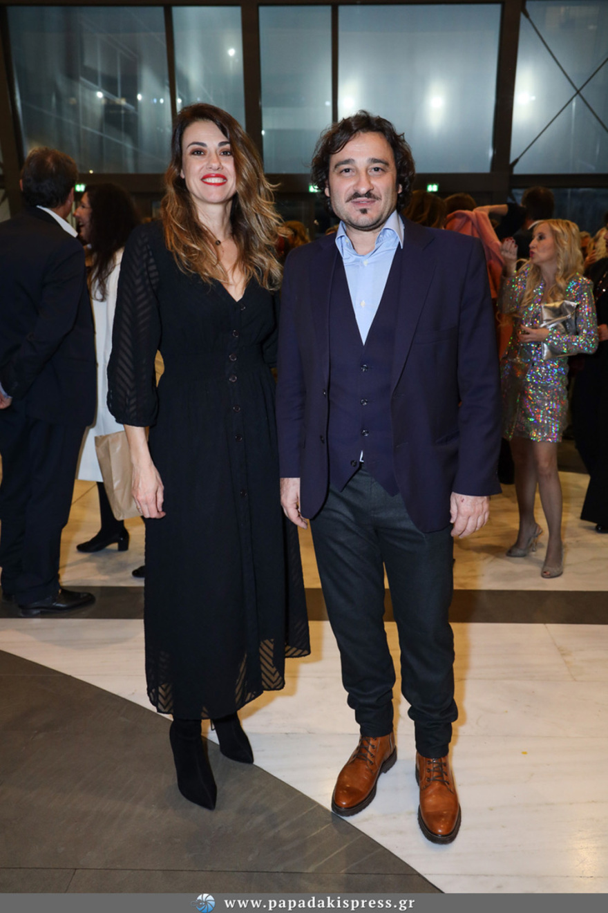 Λαμπερές παρουσίες στην επίσημη πρεμιέρα της Μιμής Ντενίση 