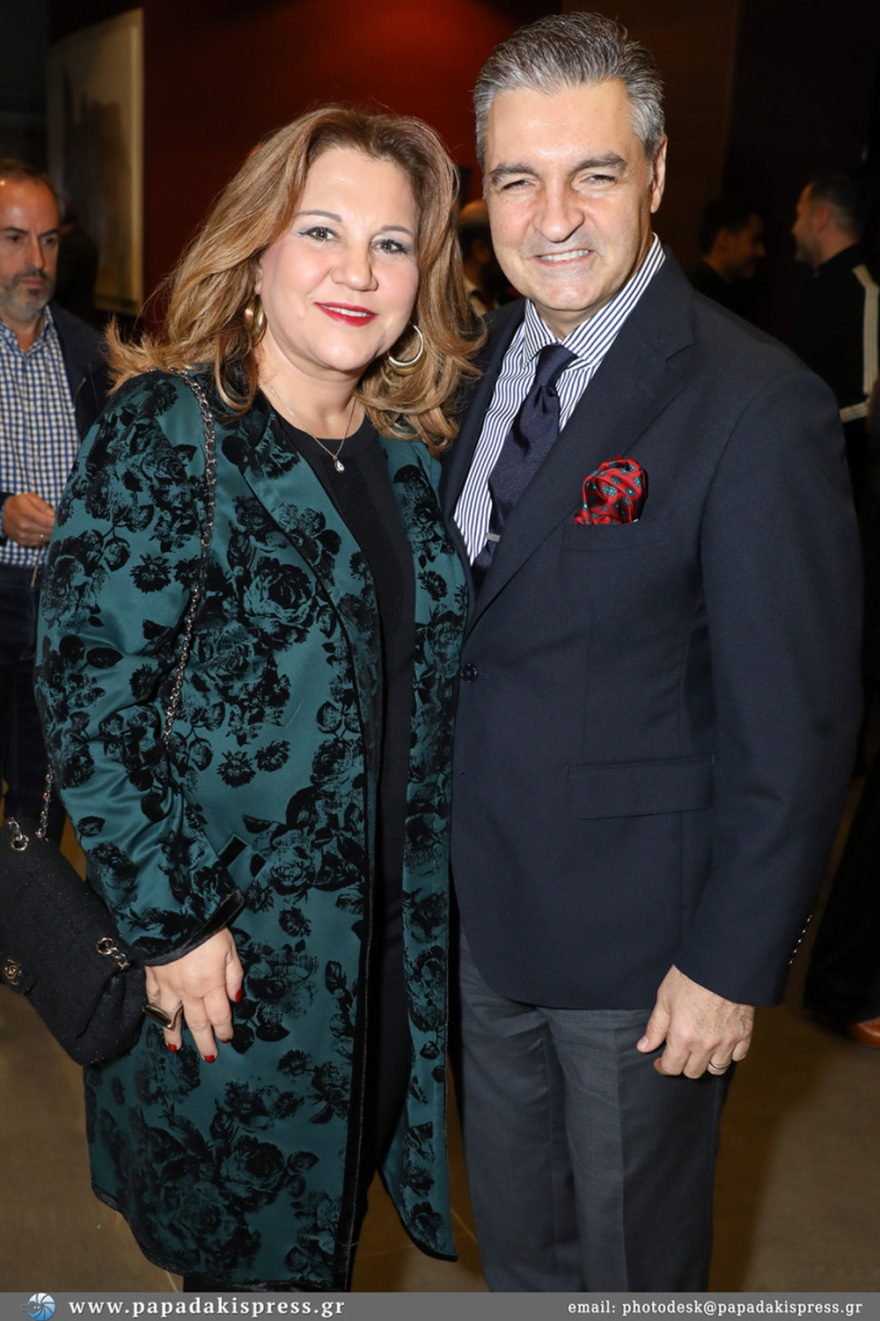 Λαμπερές παρουσίες στην επίσημη πρεμιέρα της Μιμής Ντενίση 