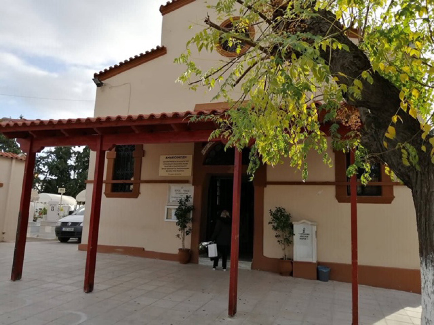 Τραγωδία στο Ίλιον: Το τελευταίο αντίο στο 2,5χρονο αγοράκι που πέθανε από ασφυξία