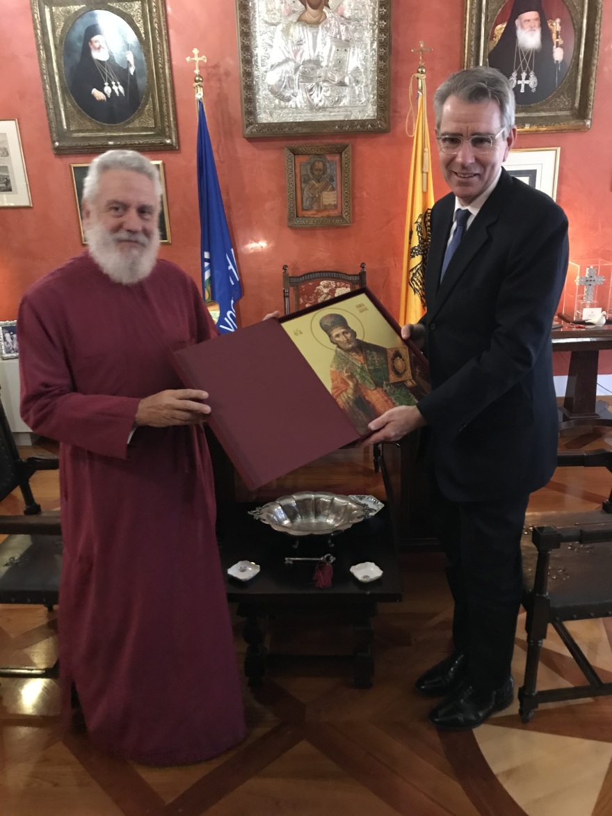 Μητροπολίτης Σύρου: «Δεν θα ήθελα ποτέ ως Επίσκοπος να ξαναδώ τη Σύρα να περνά τα «μαύρα» Χριστούγεννα του 2017»