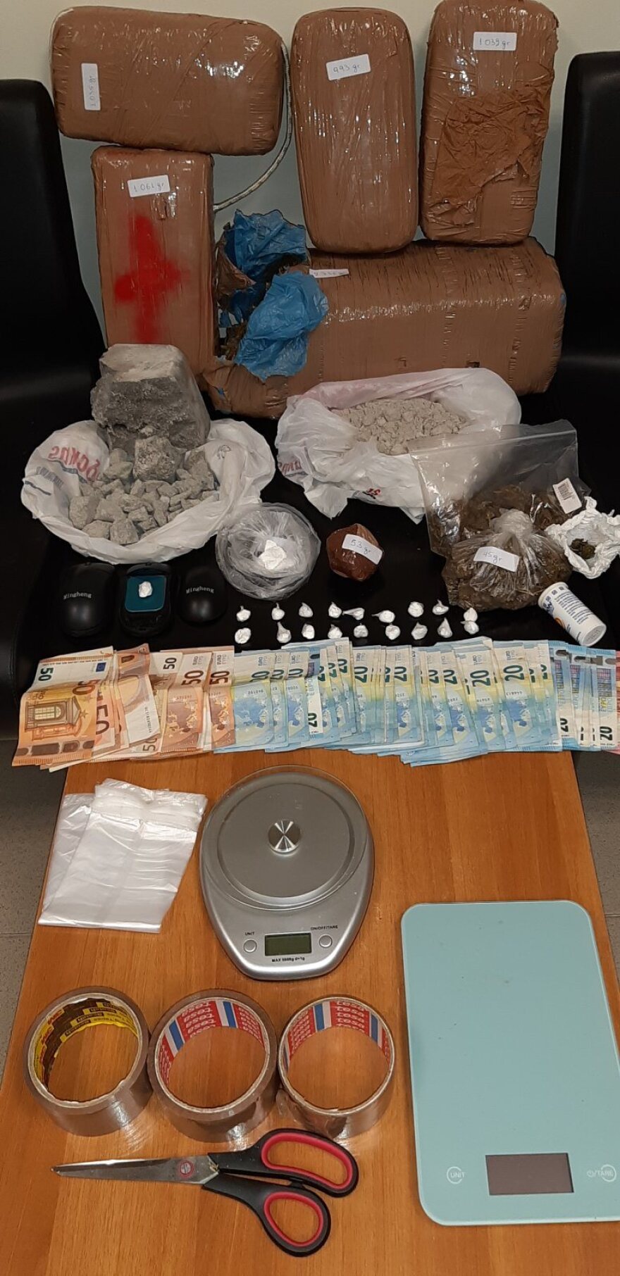 Ηράκλειο: Έκαναν χονδρεμπόριο ηρωίνης, κοκαΐνης και χασίς 