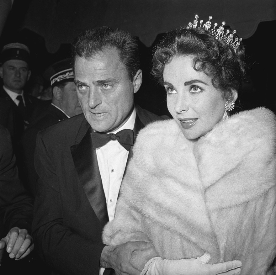 Πολύτιμοι λίθοι και μυθικές συλλογές