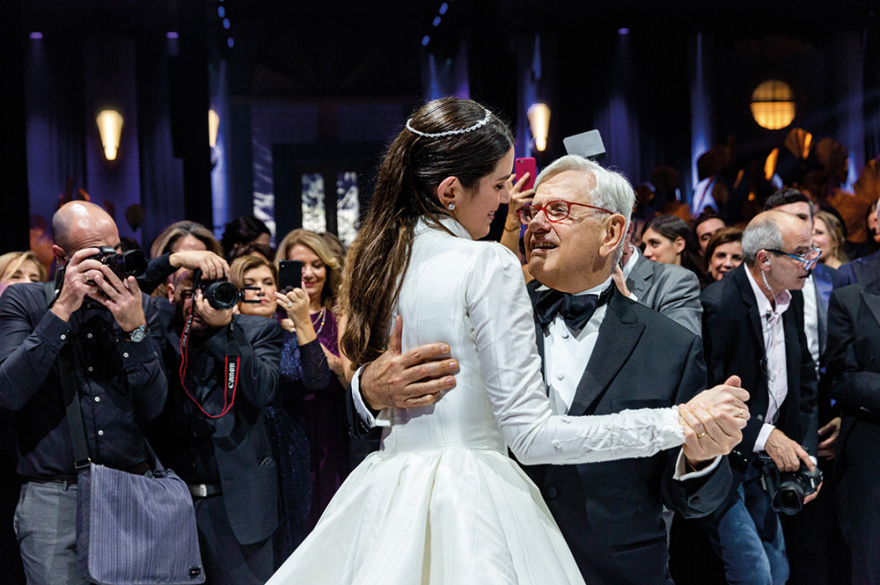 Αναστασία Καίσαρη - Τόμας Πέρσι: Γάμος... 24 καρατίων