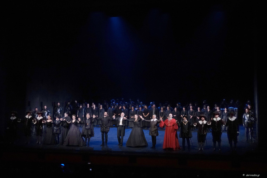 Ενθουσιασμός στην πρεμιέρα του Ντον Κάρλο 