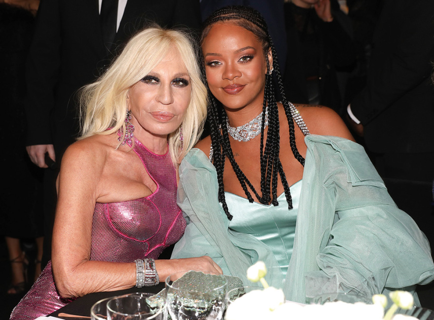 British Fashion Awards: Η Σήλια, ο Αρμάνι και οι σταρ 