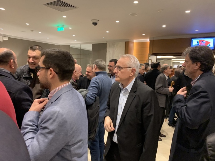 Διεύρυνση ΣΥΡΙΖΑ: Το... «βαθύ ΠΑΣΟΚ» είναι εδώ - «Να ενώσουμε τις δυνάμεις για να πέσει η δεξιά» ζήτησε ο Τσίπρας