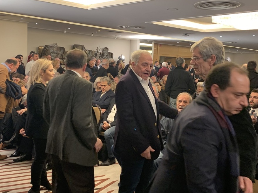 Διεύρυνση ΣΥΡΙΖΑ: Το... «βαθύ ΠΑΣΟΚ» είναι εδώ - «Να ενώσουμε τις δυνάμεις για να πέσει η δεξιά» ζήτησε ο Τσίπρας