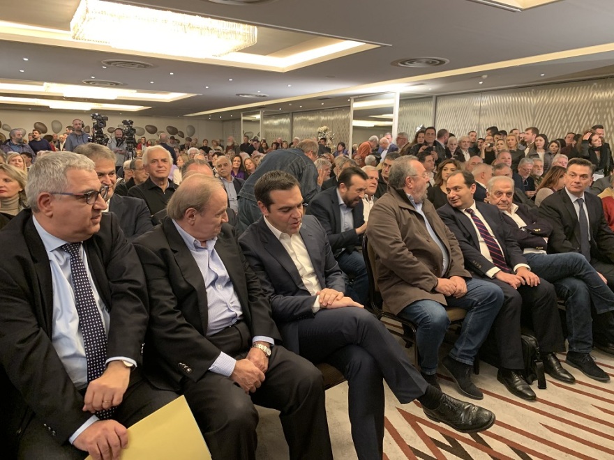 Διεύρυνση ΣΥΡΙΖΑ: Το... «βαθύ ΠΑΣΟΚ» είναι εδώ - «Να ενώσουμε τις δυνάμεις για να πέσει η δεξιά» ζήτησε ο Τσίπρας