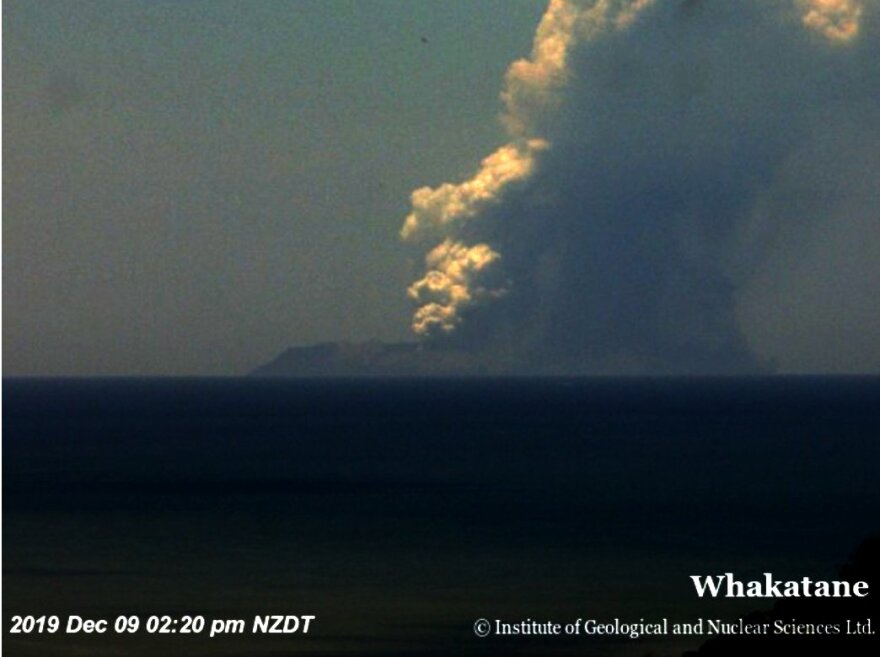 Έκρηξη ηφαιστείου στη Νέα Ζηλανδία: Τουλάχιστον 1 νεκρός - Πληροφορίες για πολλούς τραυματίες