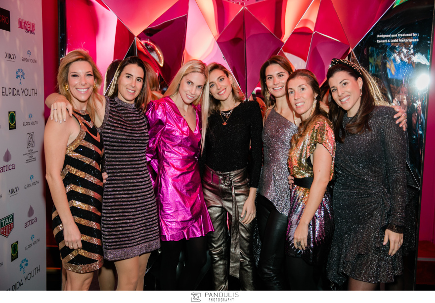 Χριστουγεννιάτικη βραδιά για τα παιδιά από την «ELPIDA Youth»