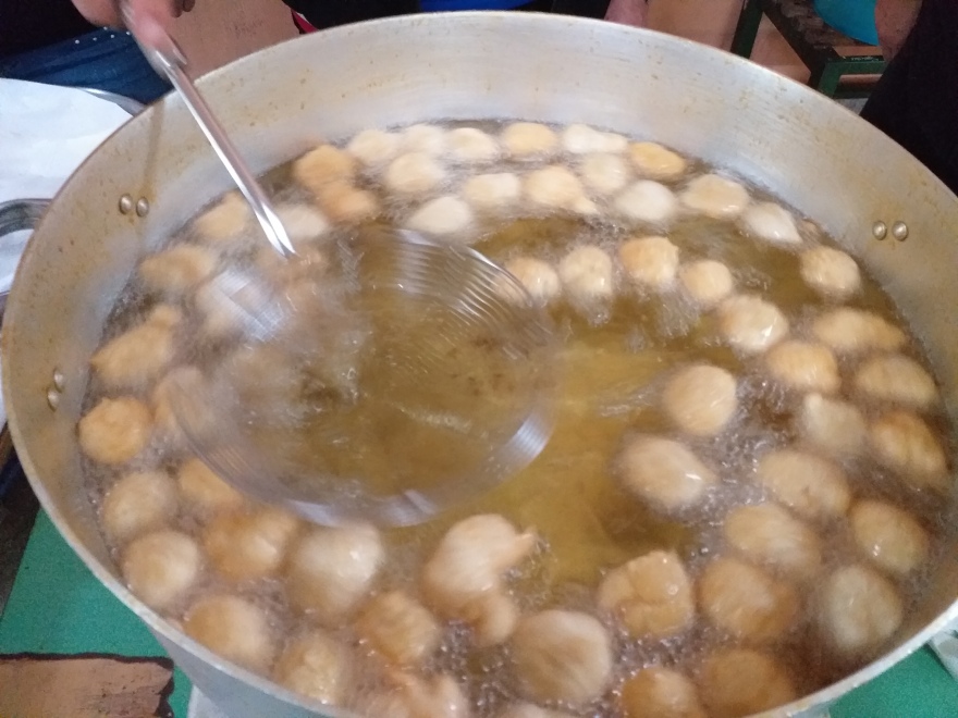 Χριστούγεννα στην Κέρκυρα: Η... μπουγάδα του Άι Βασίλη και «οι τηγανίτες τ΄Αγιού»	