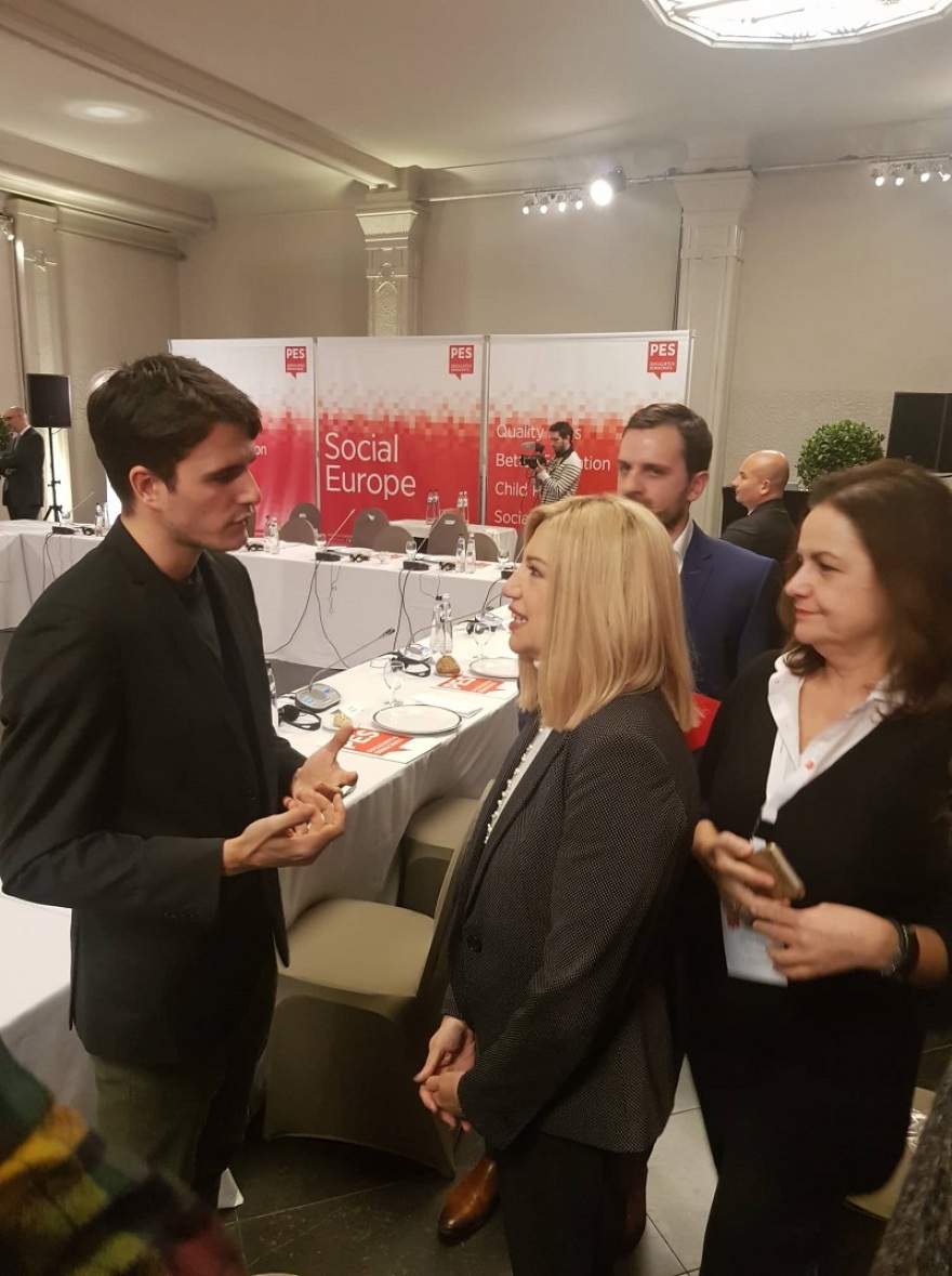 Η Φώφη Γεννηματά με την πρωθυπουργό της Φινλανδίας στη Σύνοδο των Ευρωπαίων Σοσιαλιστών
