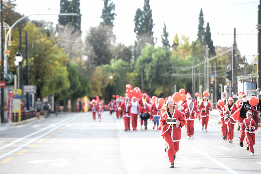 Κυκλοφοριακές ρυθμίσεις στο κέντρο της Αθήνας λόγω του 6ου Santa Run