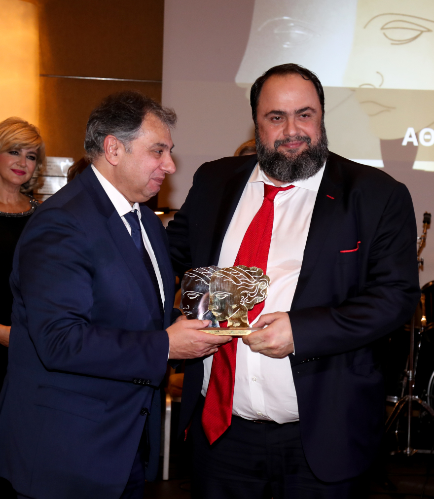 Βράβευση Μαρινάκη από τον σύλλογο γυναικών Αθηναΐδες