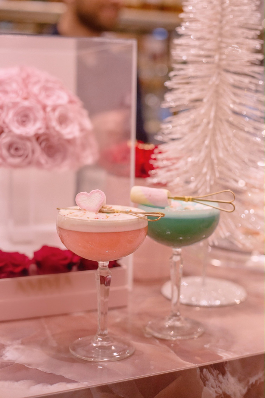 7 bars της Αθήνας μας σερβίρουν τα καλύτερα χριστουγεννιάτικα cocktails